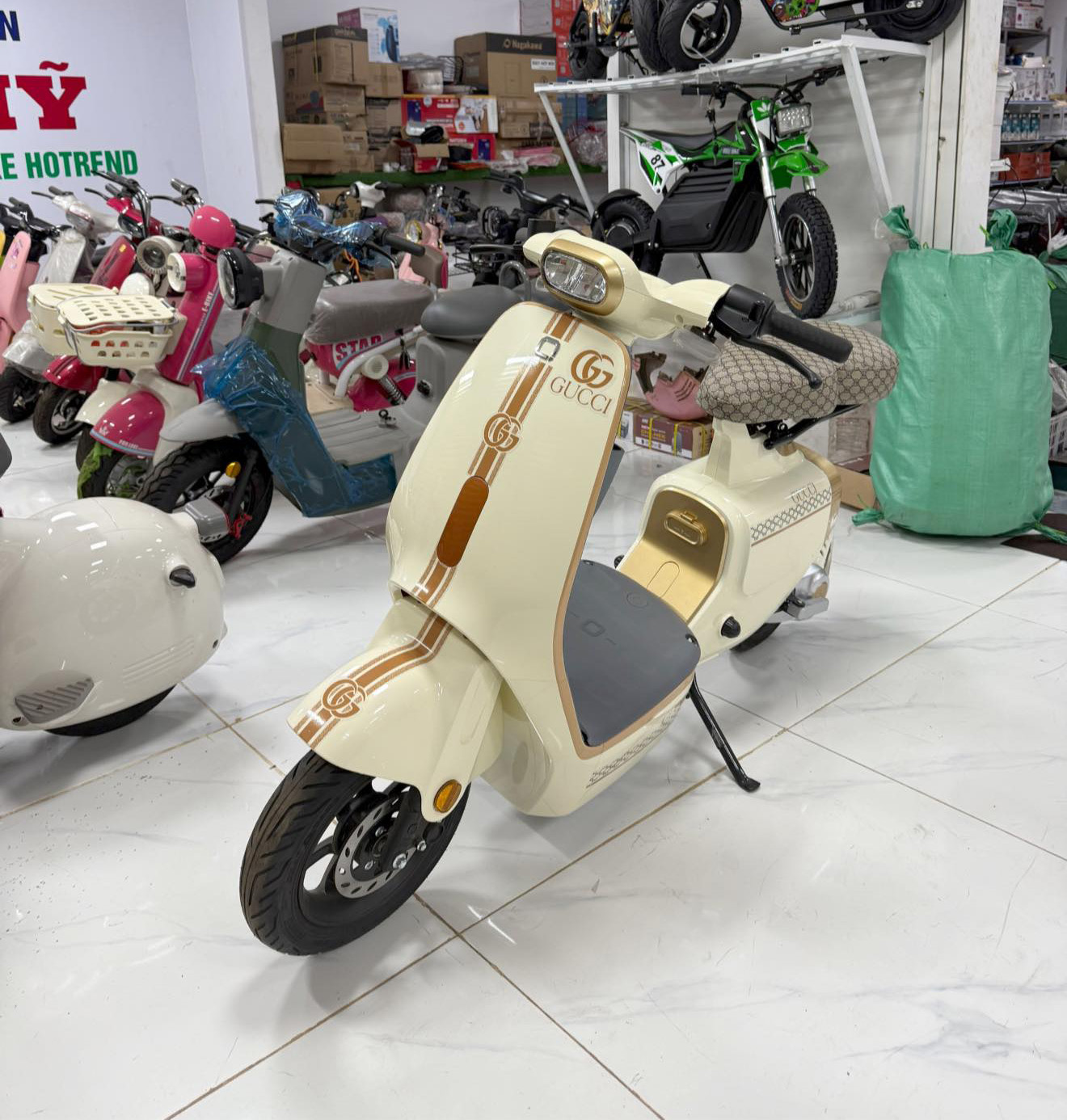 Xe điện số 5 tại Vân Mỹ Hòa An Phước An